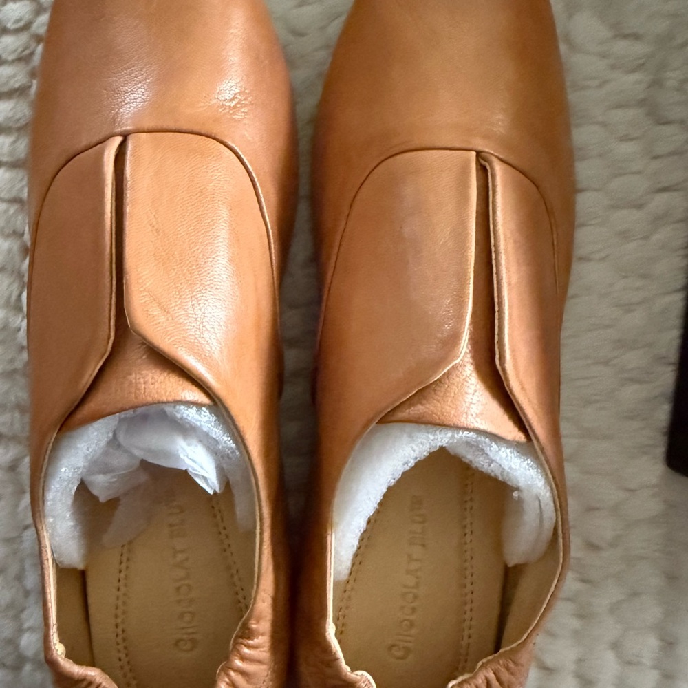 Chocolat Blu Women’s Leather Slip-On Shoes Size 9.5 NWT - Picture 2 of 7